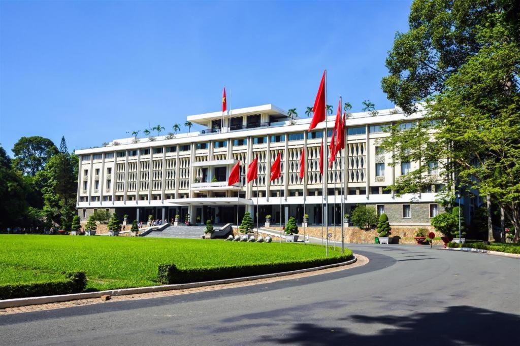 C'lavie - Saigon Airport 2*