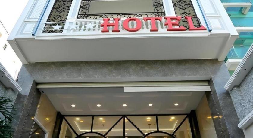Khách sạn C'lavie - Saigon Airport 2*